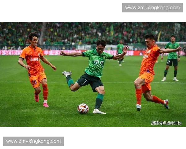 中超巅峰会师!鲁能vs国安:这不仅是一场死磕,更是北方足球最后的尊严 中超巅峰会师!鲁能vs国安:这不仅是一场死磕,更是北方足球最后的尊严